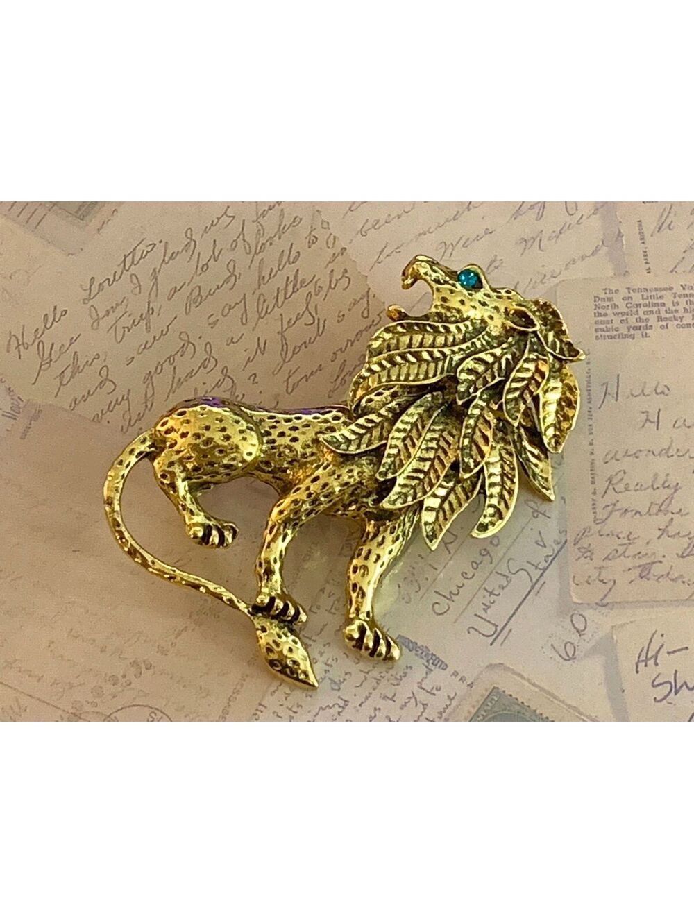 Textured Lion Brooch Majestic Safari King Wild Cat Teal Rhinestone Eye